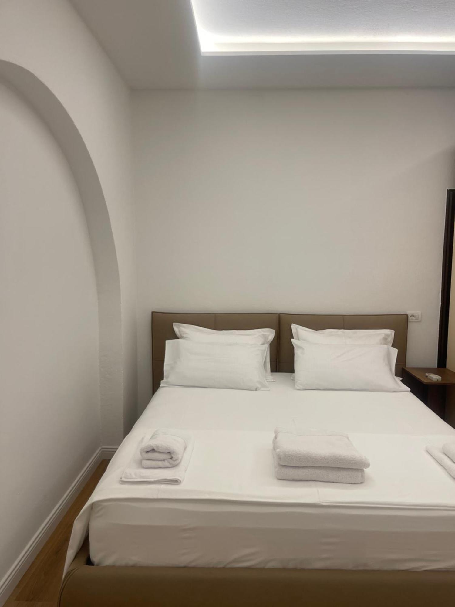 Tirana Sunny Bliss Villa エクステリア 写真