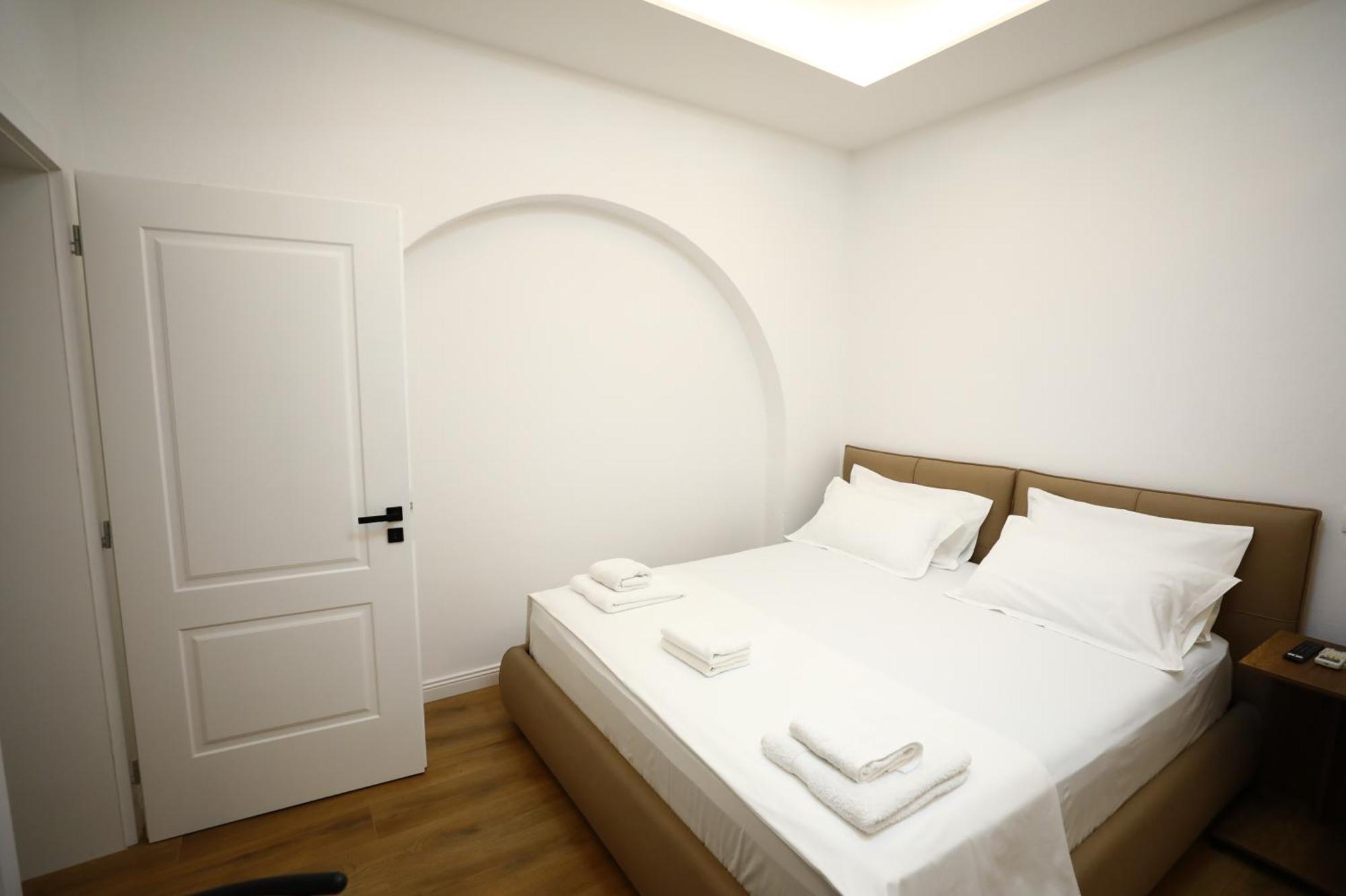 Tirana Sunny Bliss Villa エクステリア 写真